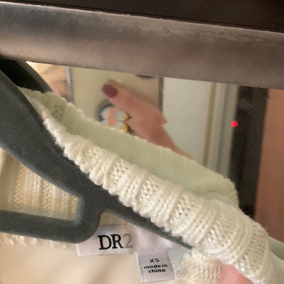 DR2 cream woman’s top. Size XS - Picture 2 of 6